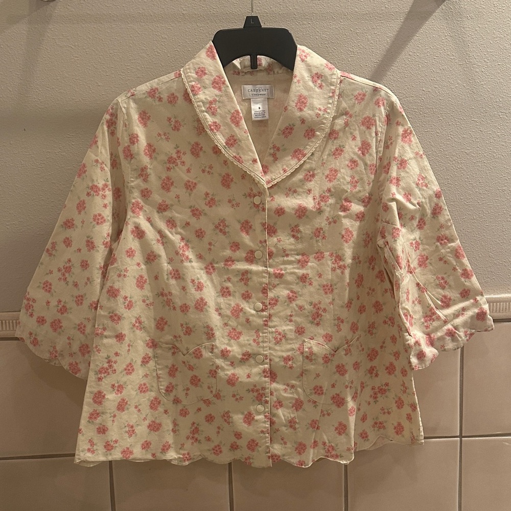 Vintage new Cabernet 100% cotton lace trim ditsy floral cottage core pajama top